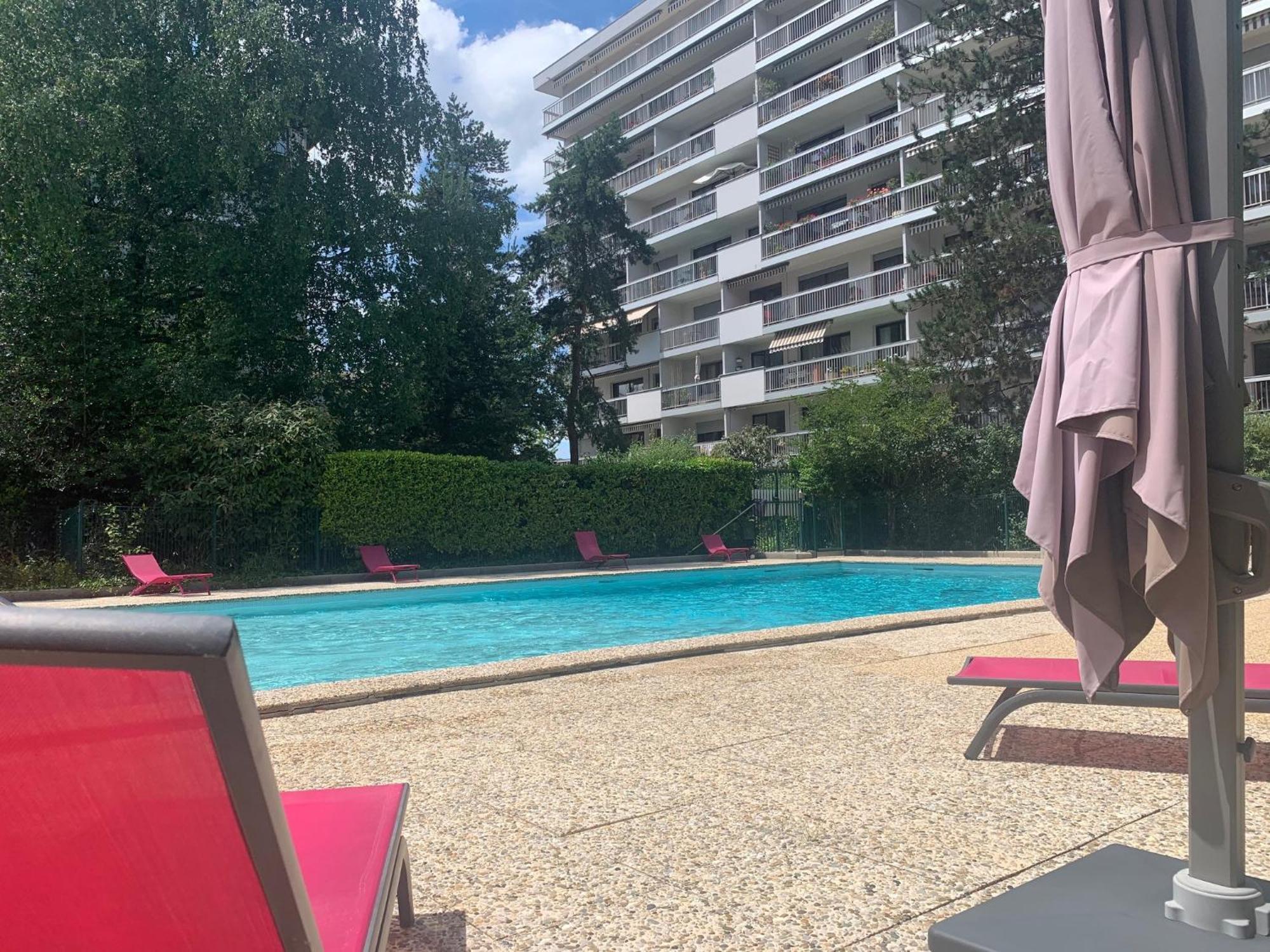 Mont Royal Balcon Et Piscine Leilighet Annecy Eksteriør bilde